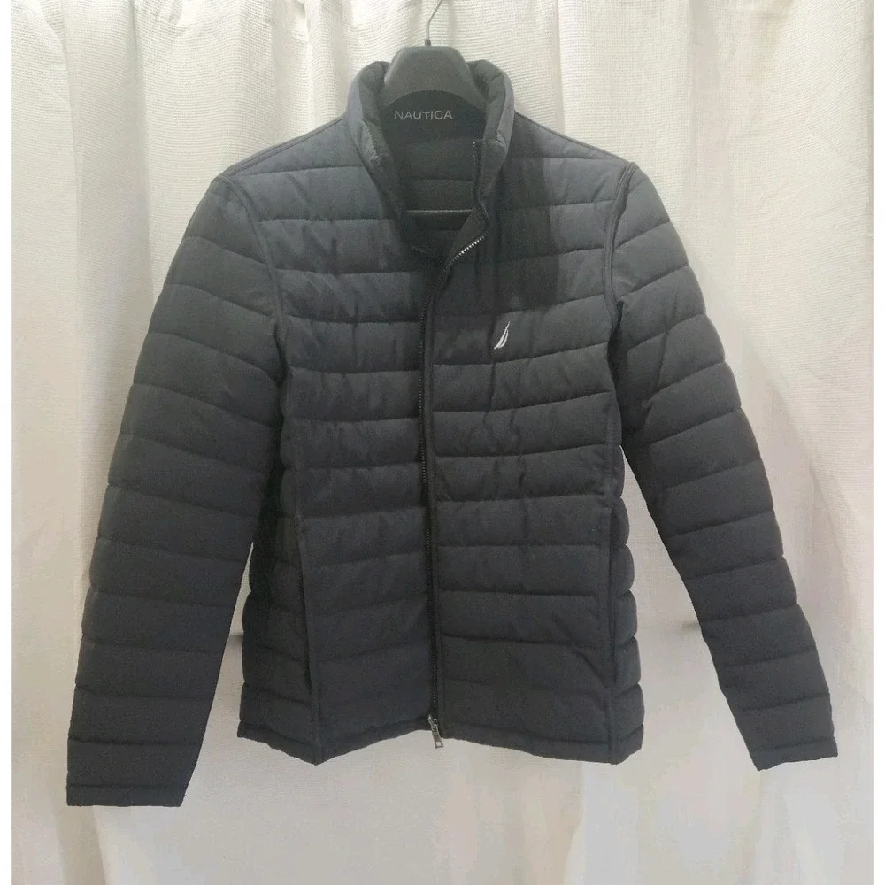 Nautica Men's Reversible‎ Black & Gray Puffer Jacket. Size Xlarge. Full Zip